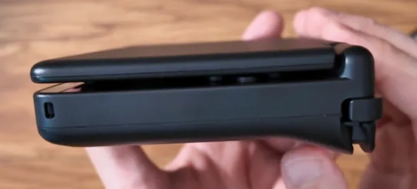 image-13 AYN Thor im Test: Dual-OLED-Clamshell mit Snapdragon 8 Gen 2 oder 865